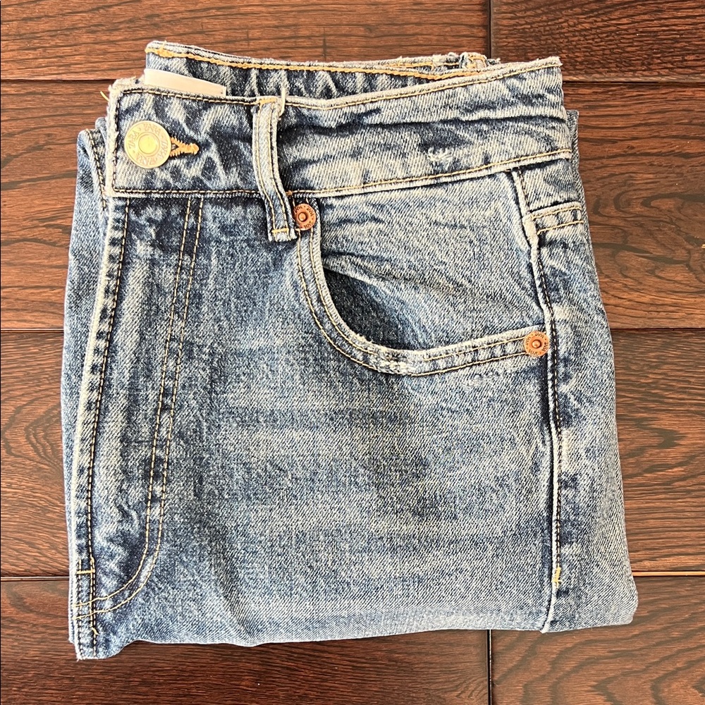 Zara Straight Leg Jeans Medium Wash